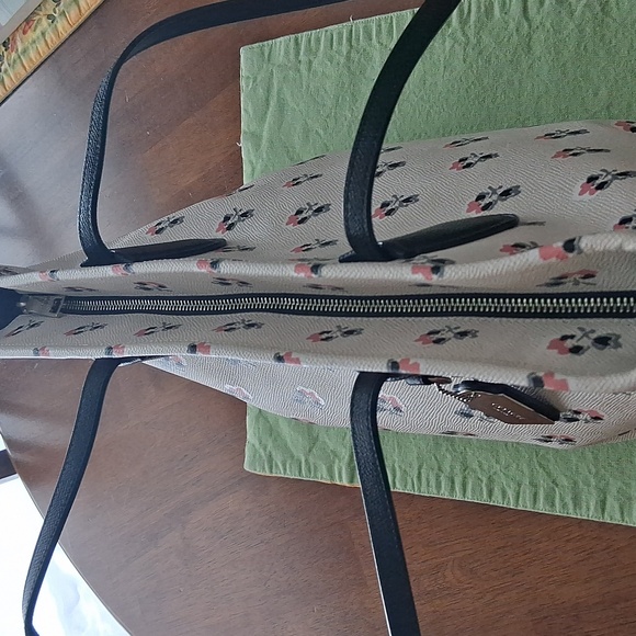 Coach Taxi Crossgrain Leather Tote Bramble Rose White Pink Floral Bag - Picture 8 of 16